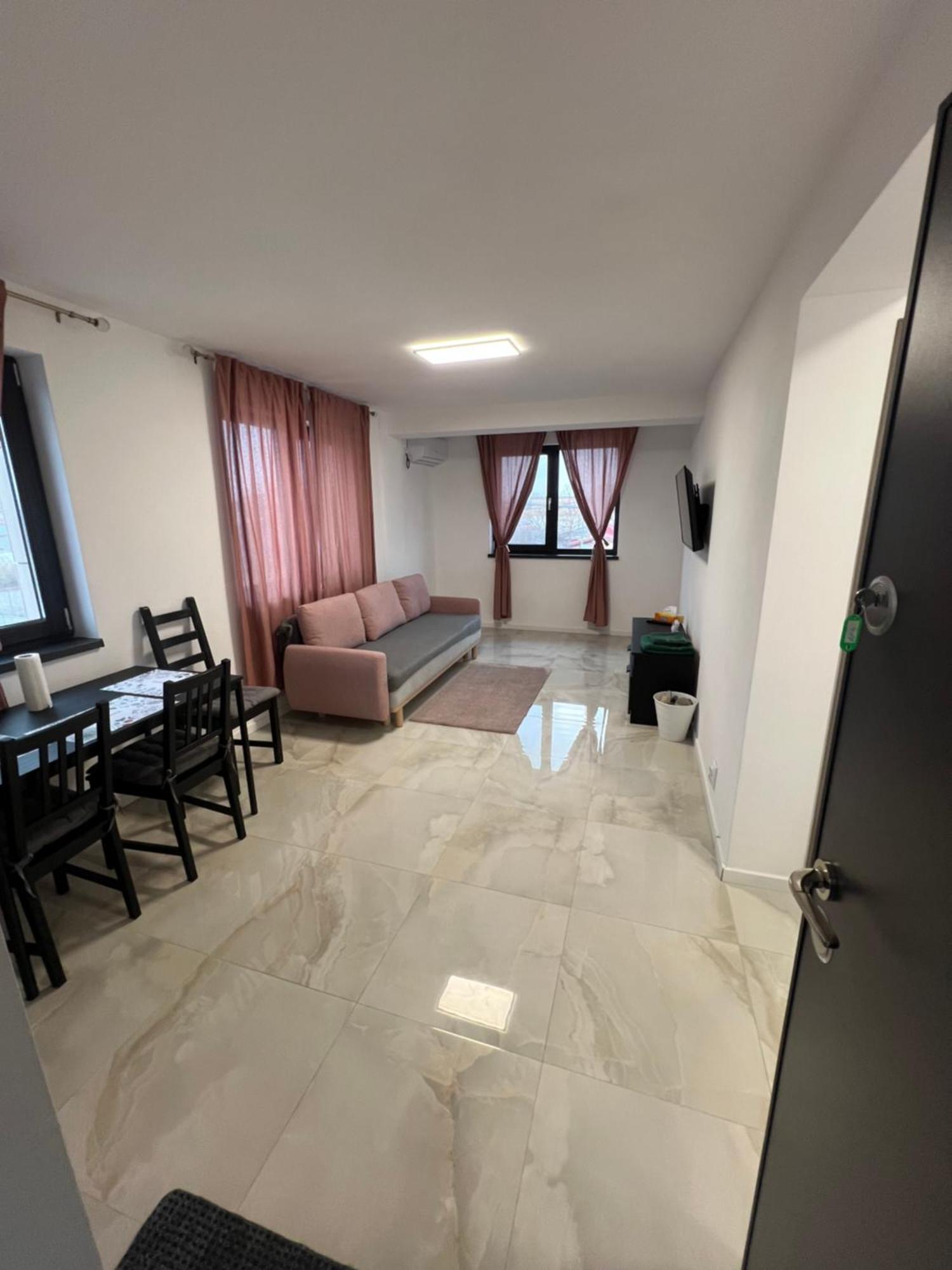 Apartment Everest 33 Ap 4 Bucharest